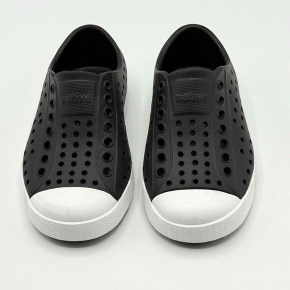 Native Jefferson Black Waterproof Rubber Sneaker - US Little Kids C8 - Picture 1 of 8